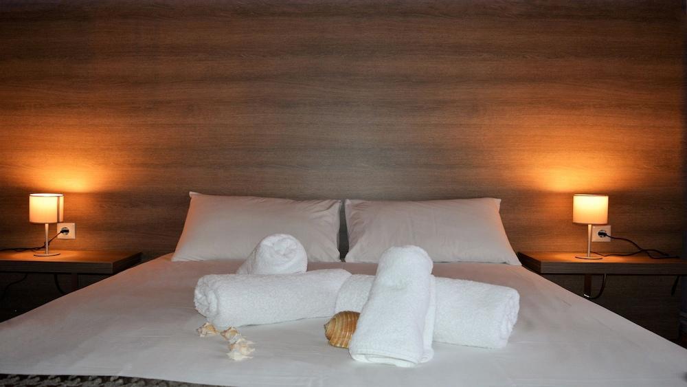 Our House 2 Luxury Suites Kavala Exterior foto