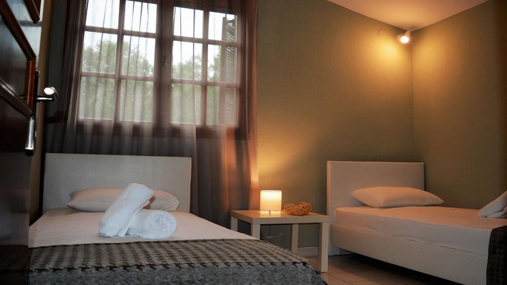 Our House 2 Luxury Suites Kavala Exterior foto
