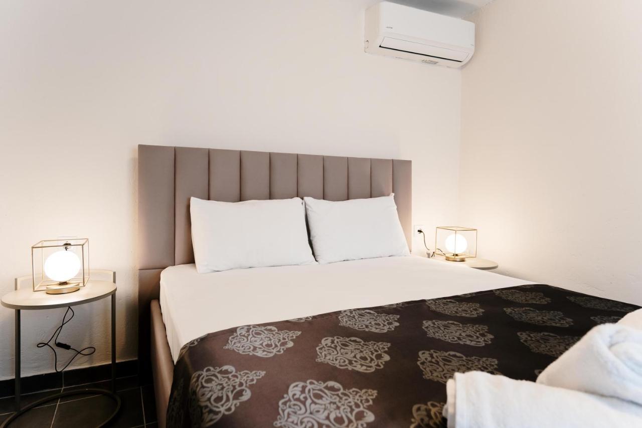 Our House 2 Luxury Suites Kavala Exterior foto